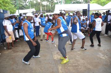 Journée sportive SABC 2016 à Douala, concours de danse